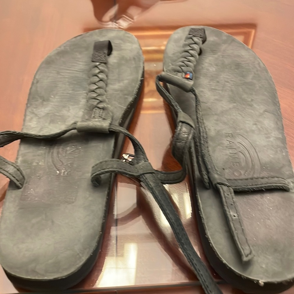 NWOT Rainbow Sandals